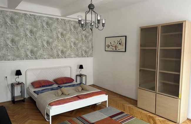 Diamond Astoria 4, Quiet Apartment - Photo 6