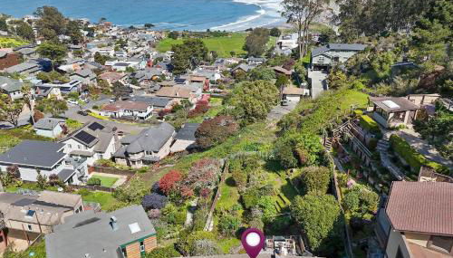 Small Home with Ocean View walk to Restaurants Brewery Shops Beach - Foto 3