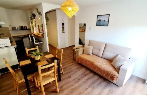 LE PETIT THAI 2 Pièces Climatisé Centre ville avec balcon - Foto 5