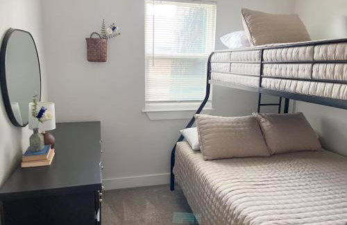 Remodeled 4BR 2BA Steps from Georgetown Square - Foto 36