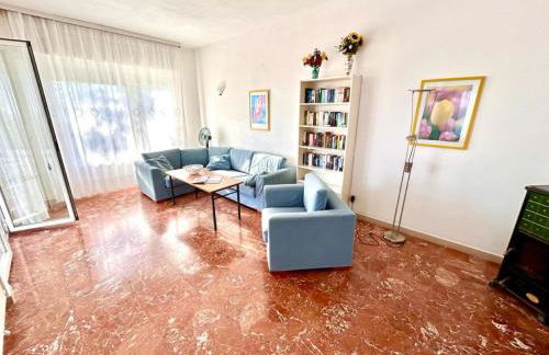 Villa Renata, bellissima villa con terrazzo vista mare e spiaggia inclusa - Foto 9