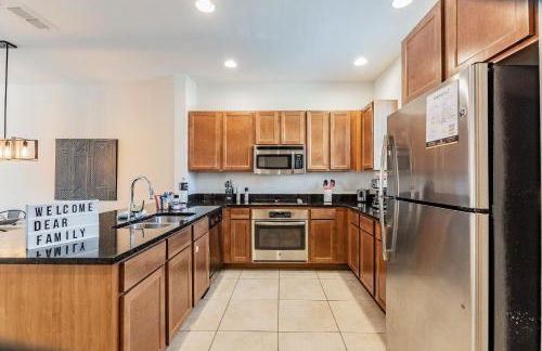 2 Suítes, Jacuzzi priv. perto da DISNEY - Foto 10