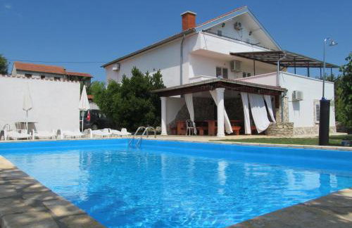 Guest Accommodation Grozdanić - Photo 15