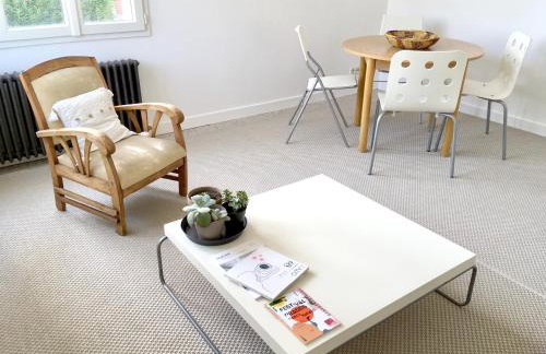 Dans une maison, appartement indépendant et jardin - Foto 6