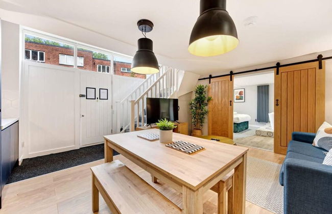 Host Apartments The Georgian Coach House 2 - Photo 41