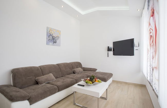 Adrion Aparthotel - Photo 16