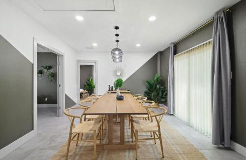 Tropical Oasis - Pool + Beach Volleyball + Firepit - Foto 6