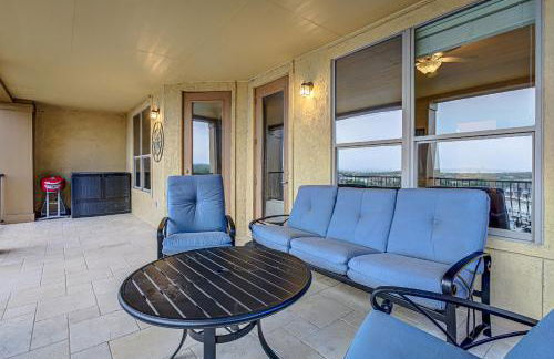 Chic 2BD with Balcony Pool Hot Tub & Marina Views - Foto 19