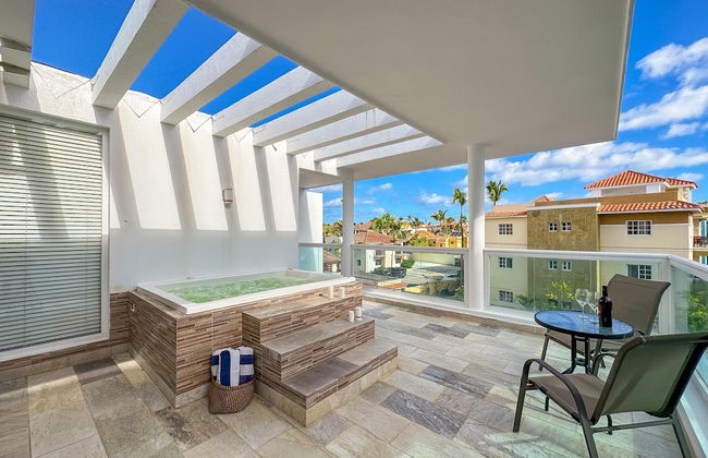 Incredible 3 BR Penthouse w BBQ Jacuzzi - Photo 59