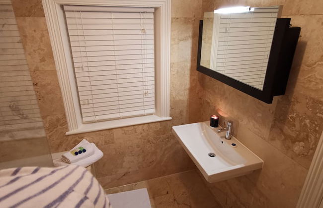 Best Location Town Centre House 2 - Foto 15