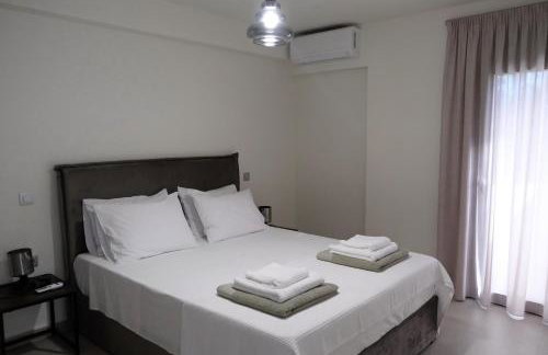 Poseidon 77B Luxury Residences - Photo 26