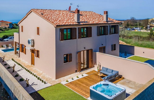 Family Villa With Pool, Wellness - Foto 1