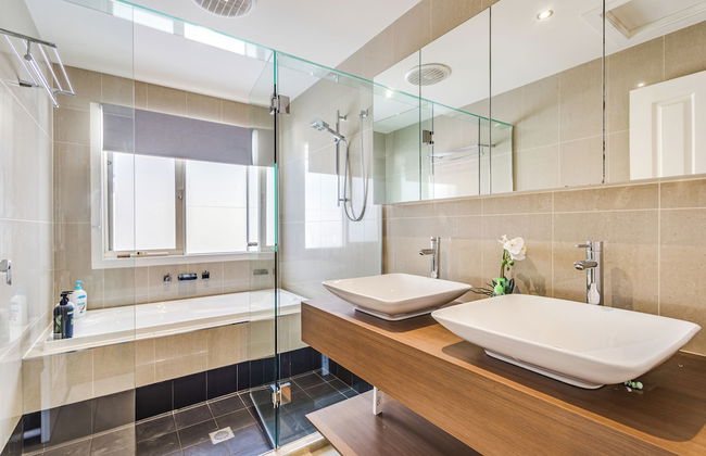 StayAU Magnificent Lakefront Villa - Foto 42