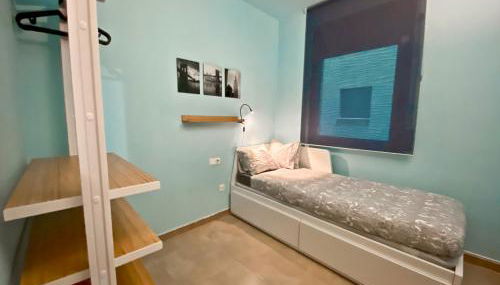 Urban Manresa-City center apartment with balcony - Photo 5