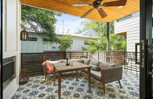 Modern Home with Casita - Balcony & Mins to DT ATX - Foto 36