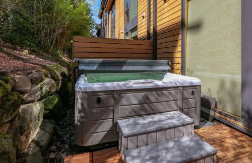 Four - River View Hot tub Luxurious Downtown Loft - Foto 24