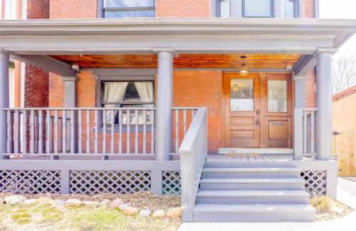 Elegant Shaw 5BR with Comfort in Mind ABODEbucks - Photo 2