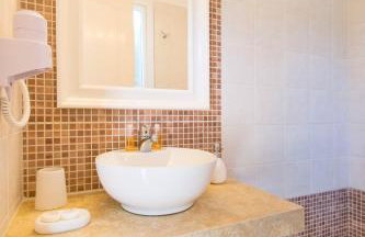 Panorama Hotel - Photo 21