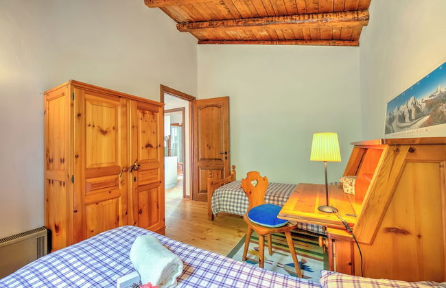 Magic Woodland Escape Lake View - Photo 5