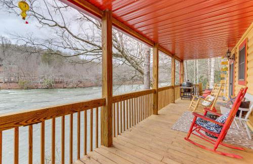 Toccoa Waterfront Hideaway Hot Tub and Fire Pit! - Foto 1