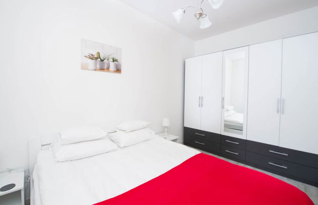 Elisabeth Downtown Apartments by FirstHost - Photo 10