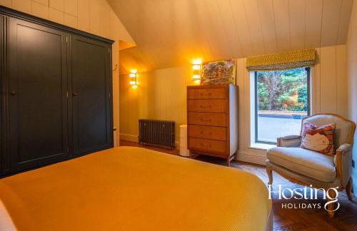 The Writers Retreat - Photo 40