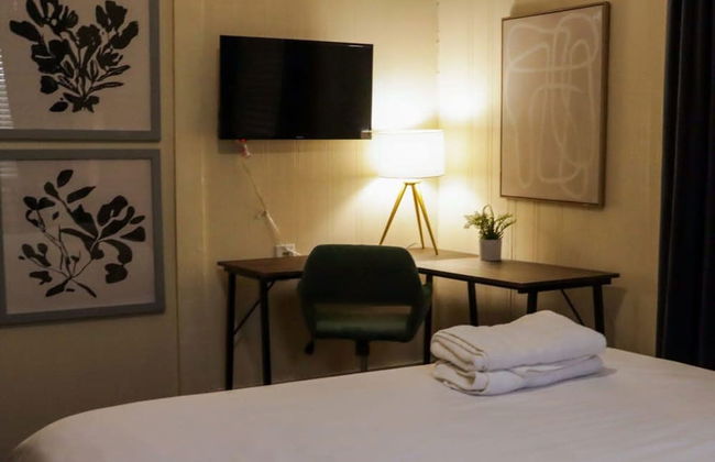 Jefferson Home Room 1 - Photo 4