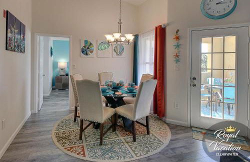 Royal Dream at Avalon Clearwater - Pool & Free Parking - 10 Min Drive to Clearwater Beach - Foto 9