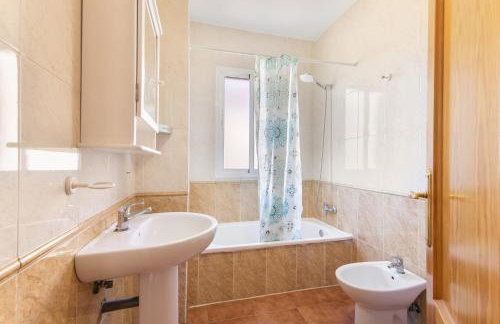 Duplex Islantilla con piscina - Photo 10