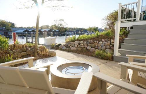 Riverside Home Near Beaches, Pier, downtown - Photo 38