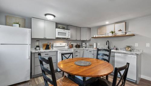 Riptide Cottage Adorable Yr Round Cottage in Bradford - Foto 2