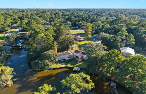 Tara's Riverfront Hideaway - Foto 15