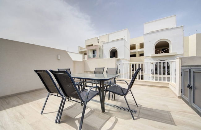 Beautiful 2 BDR Penthouse Near Valletta Sleeps 6 - Foto 8