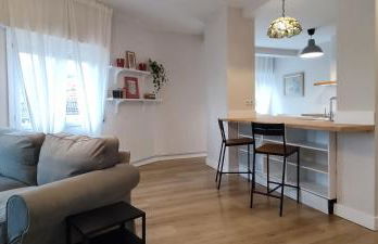 Céntrico espacioso y muy luminoso - Photo 10