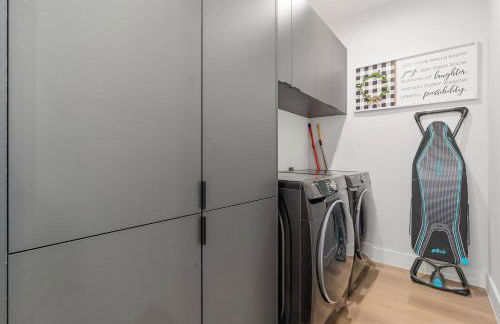 Luxurious 5 BD 5 BA Home|Rooftop + Hot tub + Grill - Foto 29