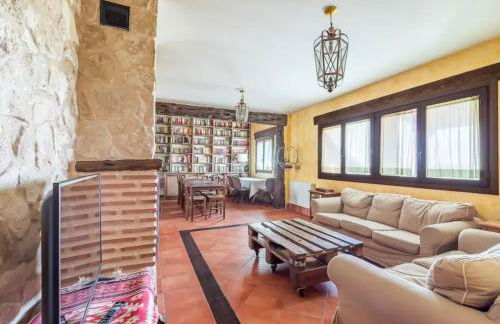 Casa Rural Enorme con BBQ & Horno Leña ideal para Familias - Foto 54