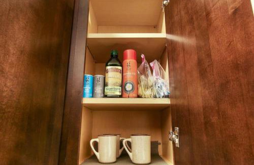 Modern and Minimalist Studio Apartment - Bstone 105 and 108 rep - Photo 13