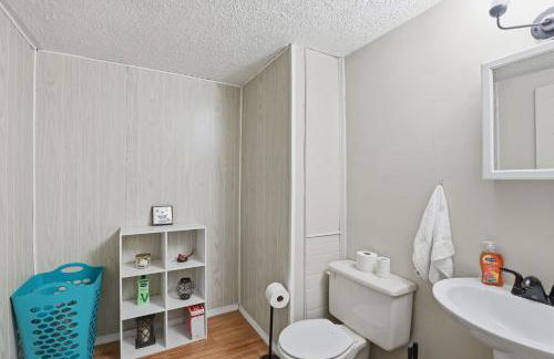 Cozy Matewan Trail Stay home - Photo 24