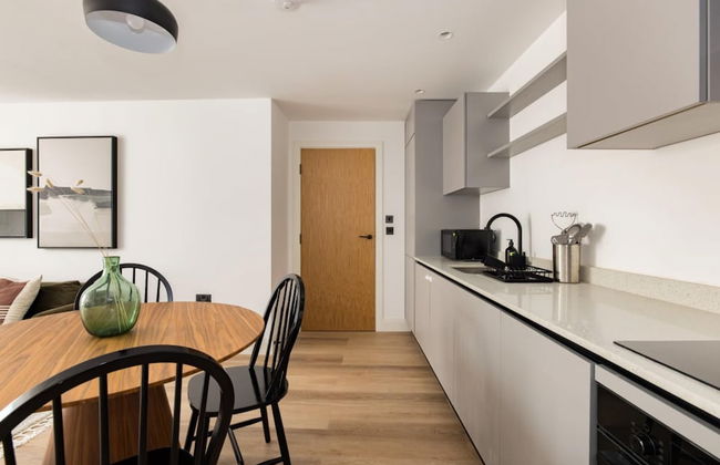 The Wembley Place - Stunning 1bdr Flat - Photo 12