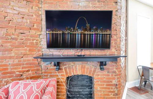 Tower Grove Two-Story Cozy Unit for Groups STL side a - Photo 10