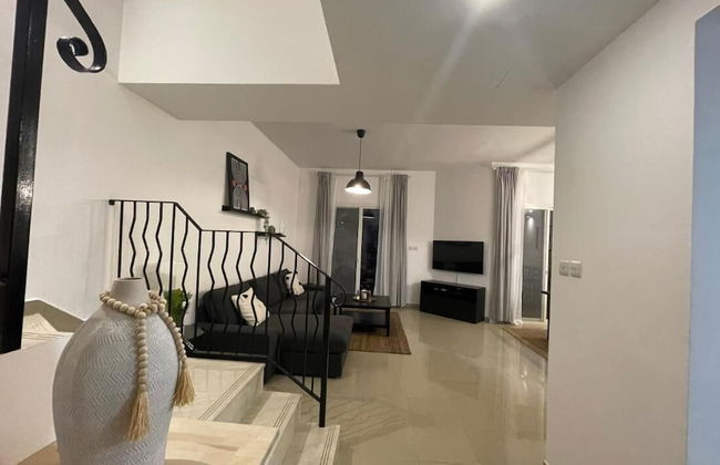 Fairways 3 Bedroom Villa With Plunge Pool and Bbq - Photo 9