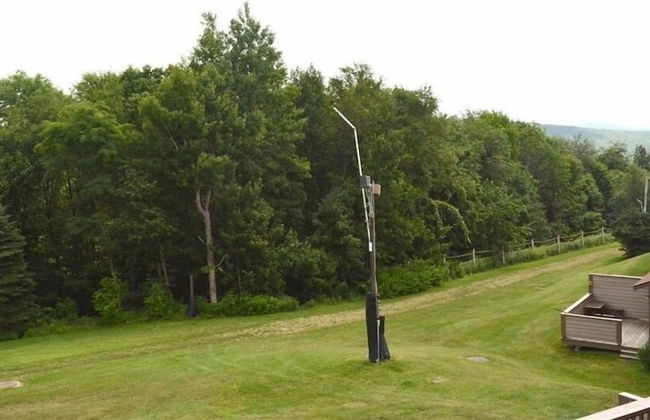 Seven Springs Sunridge 1 BR Loft Deluxe Condo, Ski-In/Out by RedAwning - Photo 18