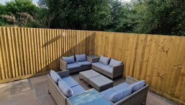 Stunning Modern Riverside Cottage - Photo 4