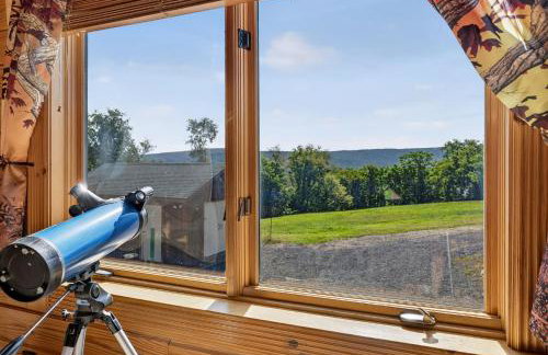 Mountain Escape on 6 acres w Hot Tub & Privacy - Foto 15