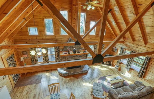 Mountain View - 2 Bedrooms, 2 Baths, Sleeps 6 Cabin by RedAwning - Foto 20