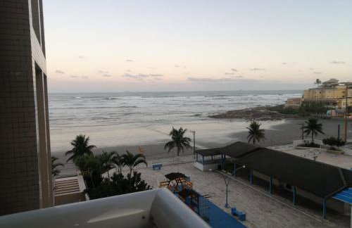 Apartamento, ampla sacada com vista para o mar! - Foto 11