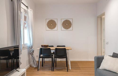 Apartamento reformado de 3 habitaciones en Sagrada Familia - Foto 8