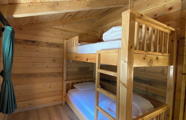 King Cabins - Photo 9