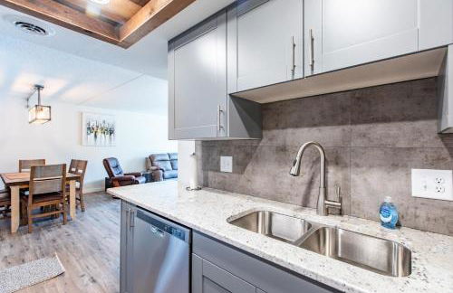 Modern, Rustic 2 Bed 1 bath 6 blocks from Mayo - Foto 3