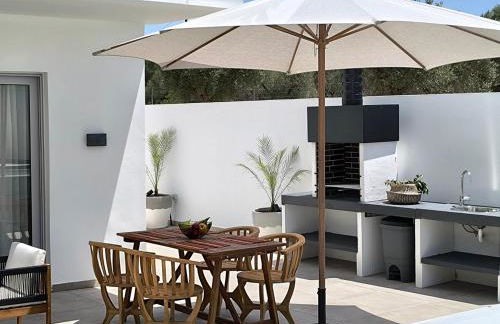 Valantina's & Mannouel Lardos Luxury Villas - Photo 9